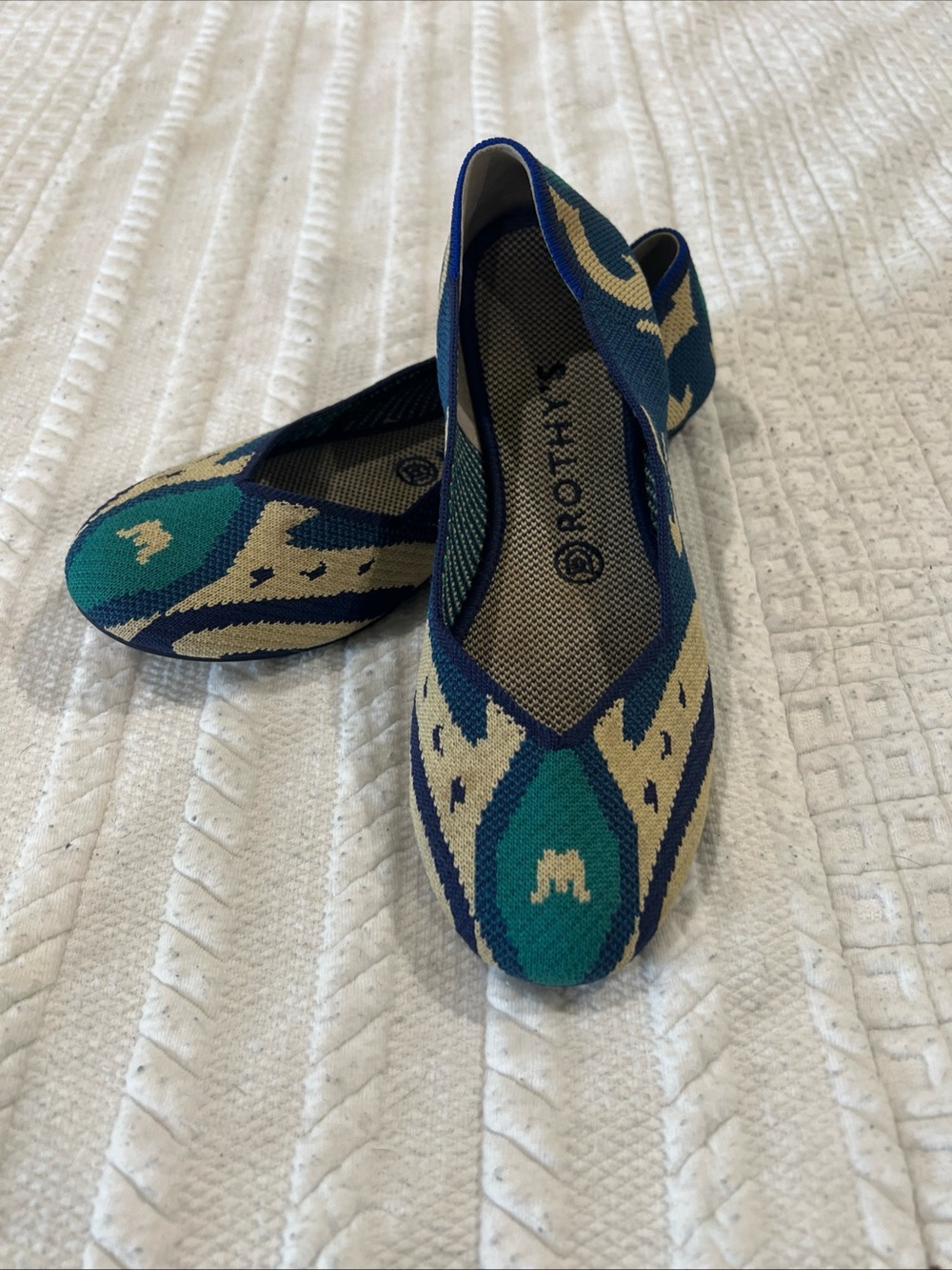 Rothy's Flat Moroccan Blue Ikat Print Women’s 8 Pattern Textile Shoes Retired